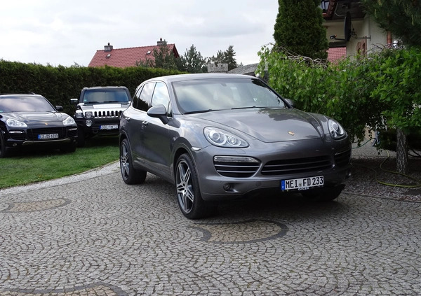 Porsche Cayenne cena 67700 przebieg: 221900, rok produkcji 2011 z Kałuszyn małe 742